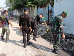 Bentuk Sinergitas TNI Polri, Gelar Kerja Bakti Bersama di KBD Danukusuman.