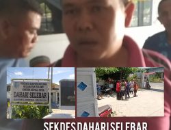 Sekdes Dahari selebar arogan Halangi wartawan sembari membawa permanisme untuk mengusir wartawan