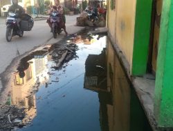 Kota Kecamatan Nibung Hangas Kab.Batu Bara Terlihat Jorok Akibat Draenase Tersumbat Air Tetap Terendam.