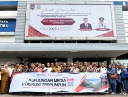 . Gubsu Hassanudin Lepas Wartawan Unit Pemprov Sumut Kunjungan Media ke Danau Toba,