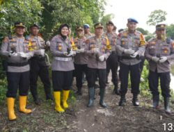 Kegiatan Penanaman 10 Juta Pohon Mangrove Bersama Polri di Polres Bengkalis: Upaya Melestarikan Lingkungan dan Mencegah Kerusakan Hutan