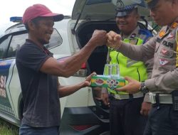 Person Satlantas Polres Batu Bara AKP Hotlan Wanto Siahaan,SH Giat Laksanakan Jum’at Penuh Berkah