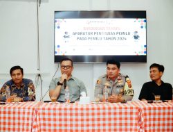 Dukung Kesuksesan Pemilu 2024, Pj. Bupati Batu Bara Nizhamul Bersama Kapolres Batu Bara AKBP Taufiq Hadiri Bimtek Aparatur Pengawas Pemilu
