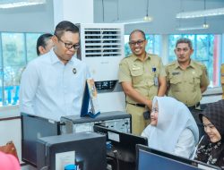 Sambangi Dukcapil, Pj. Bupati Batu Bara Pastikan Pelayanan Publik Maksimal