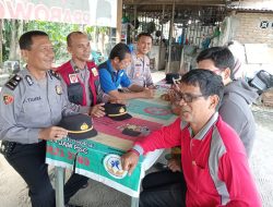 Kapolsek Indrapura AKP Jonni H Damanik SH MH “laksanakan giat Jumat Curhat.