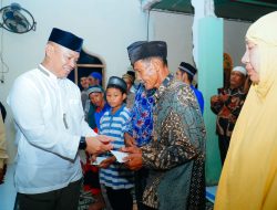 Camat Nibung Hangus Sukandar Bersama Kades Lima Laras Faqrul Rozi Sambut Kedatangan Pj.Bupati Batu Dalam Rangka Safari Perdana.1445 H/2024 M,