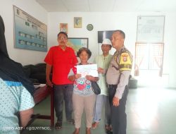 Bhabinkabmas Polsek Indrapura Bripka Suyitno Hadiri Pembagian BLT DD Desa Tanjung Kaso..