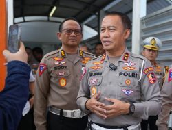 Tinjau Command Center, Kakorlantas Pastikan Pengamanan Operasi Ketupat Terkoordinasi.