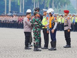 Tinjau Command Center, Kakorlantas Pastikan Pengamanan Operasi Ketupat Terkoordinasi..