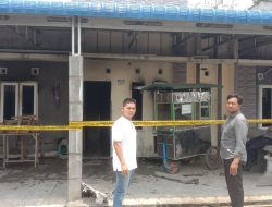 Kebakaran Rumah warga,,Di Duga Arus Listrik Konslek ,Di Desa Aras..