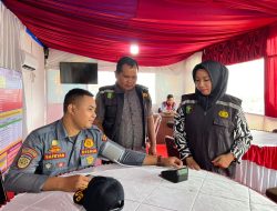 *Kasubgas banops Dokkes Polres Baru Bara Cek Kesehatan Personel Operasi Ketupat Ketupat Toba 2024*