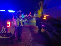 Kapolres Batu Bara AKBP Taufik Hidayat Thayeb SH SIK melalui Kasat Lantas Giat Patroli Blue Light..