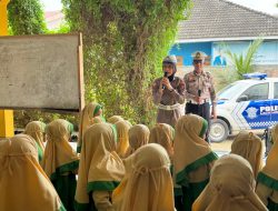 Sat Lantas Polres Batu Bara melaksanakan program Polisi Sahabat Anak di TK MIS CENDIKIA Lima Puluh Kab. Batu Bara.