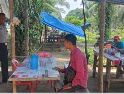 Sat Samapta Polres Batu Bara Giat Melaksanakan Jum’at Curhat Bersama Masyarakat Dan Pedagang di Desa Sumber Padi.