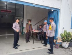 Personil Polres Batubara Laksanakan Pengamanan Dan Patroli Di Gereja Kawasan Wilkum Polres Batu Bara.
