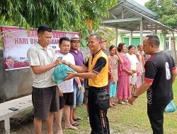 Kapolsek Indrapura AKP Jonni H Damanik SH MH ” melalui Waka Polsek Indrapura” Giat Membagikan Bansos..