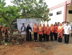 Serahkan Hewan Kurban, Plt. Ketua Antarwaktu DWP Kemendagri: Ibadah Kurban Ajarkan Nilai Kemanusiaan.