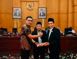 Pj. Bupati Heri Sampaikan Nota Rancangan Peraturan Daerah RPJPD Tahun 2025-2045.