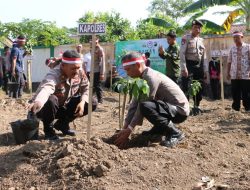 Aksi Tanam 1000 Pohon Hingga Bantuan Benih Padi Warnai Semaraknya Hari Bhayangkara ke-78 Polres Kebumen.