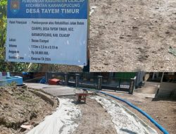 Lagi-lagi Pekerjaan Pembangunan Rabat Beton di Desa Tayem Timur Kecamatan Karangpucung Kabupaten Cilacap diduga dikerjakan Asal-asalan.