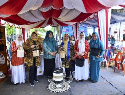 Tim Evaluasi TP PKK Provsu, Lakukan Evaluasi ke Desa Percontohan UP2K PKK Desa Bangun Sari.