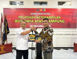 Kepala Lapas Kelas IIA Labuhan Ruku Kanwil Kemenkuham Sumatera Utara Tutup Kegiatan Pelatihan Budidaya Ayam Kampung