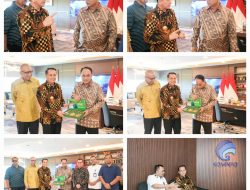 Fasilitasi Media Center Kelas Dunia dalam Penyelenggaraan PON XXI, Pemprov Sumut Beri Penghargaan untuk Menkominfo.