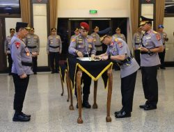 Kapolri Lantik Irjen Pol Roycke Harry Langie Sebagai Kapolda Sulut, Gantikan Irjen Pol Yudhiawan.