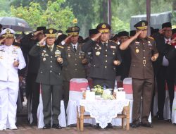 Kapolres Simalungun Ikuti Upacara Peringatan Hari Kesakitan Pancasila Tahun 2024 di  Tugu Letda Sudjono Bandar Betsy.