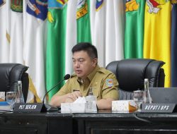 Plt. Sekjen Kemendagri Imbau Pemda Antisipasi Inflasi di Sejumlah Kabupaten/Kota.