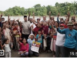 Respon terhadap persoalan dan keluhan masyarakat, H. Baharuddin Turun Kelokasi Ke Sungai Dalu Dalu.