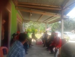 Babinsa Kodim 1311/Morowali Desa Lee Laksanakan Komsos untuk Pererat Tali Persaudaraan dan Monitoring Wilayah Binaan.