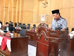 Rapat Paripurna DPRD Batu Batu Bara Putusan Remperda Penyelenggaran Pendulangan Bencana.