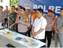 Polres Batu Bara AKBP Taufiq Melalui Kasat Narkoba AKP Ferry Kusnadi Ringkus Satu Keluarga Pengedar Narkoba Jenis Shabu.