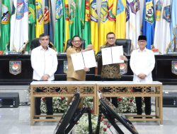 Mendagri Teken Nota Kesepahaman dan Surat Edaran Bersama untuk Lindungi Pekerja Migran*