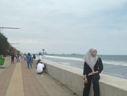 Pantai Kemiren Cilacap: Tempat Wisata dengan Suguhan Tanggul Estetis untuk Swafoto