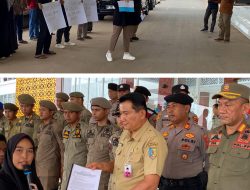 Gawat:Gedung Bupati Batu Bara di Geruduk Masa Minta Kepada Jp.Bupati Batu Bara Dirut RSUD Kuala Gunung Pinta Masa di Copot.