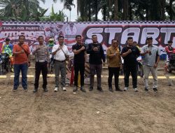 Wakil Ketua DPRD Kab. Simalungun Jefra H. Manurung SH, Saksikan Kegiatan Final Kejuaraan Motor Croos Grasstrack 2025 Di Nagori Tanjung Pasir.