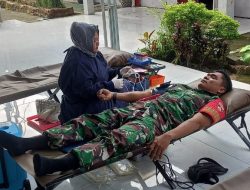 Sumbangsih Babinsa Sawit Untuk Kemanusiaan Berikan Donor Darah Untuk Pihak Sekola SMK Boyolali.