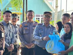 Bentuk Atas Keperdulian Kalapas Kelas II A Labuan Ruku Beri Bantuan Sosial 93 Paket Sembako Kepada Binaan Keluarga Yang Kurang Mampu.