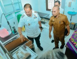 Pastikan Pelayanan Kesehatan Berjalan Baik, Bupati Bahar Kunjungi Puskesmas Lima Puluh*