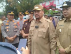 Bupati batu bara Baharuddin Syafrizal gelar pasar murah di lapangan bola Lima puluh di bulan suci ramadhan 1446 H