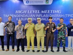 Jaga Stabilitas Harga dan Ketersediaan Bahan Pokok Jelang Hari Raya Idul Fitri 1446 H, Bupati Simalungun Pimpin Rapat HLM TPID.