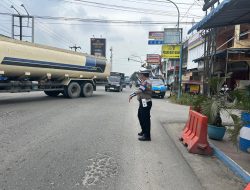 Personil Sat Lantas Polres Batu Bara Giat Melaksanakan Pengaturan lalin