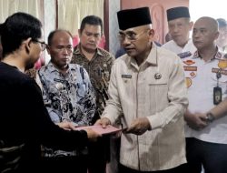Kunjungi Korban Lakalantas Bus ALS, Bupati Simalungun Berikan Santuan dan Akta Kematian.