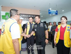 Bupati Batu Bara Apresiasi Bakti Sosial Operasi Katarak Gratis Oleh Lions Club Indrapura Host.