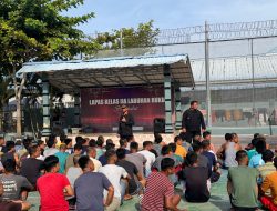 Kalapas Labuhan Ruku Beri Pengarahan Kepada Warga Binaan: Jaga Kesehatan dan Jalin Kebersamaan