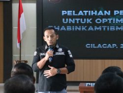 Humas Polresta Cilacap Gelar Pelatihan AI untuk Tingkatkan Kinerja Bhabinkamtibmas di Era Digital*