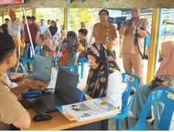 Bupati Batu Bara Dukung Program Dan Bersama Bapenda.Masyrakat Berlayar di Kecamatan Laut Tador.