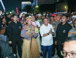 Kapolri dan Mensesneg Tinjau Panggung Rakyat di HI, Masyarakat Antusias*